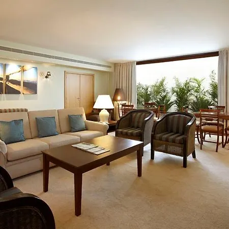 Отель Portobay Serra Golf Santo Antonio da Serra